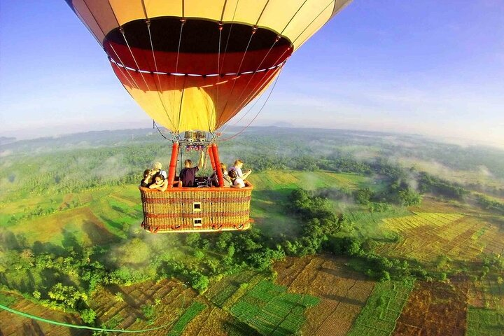 Hot Air Balloon Ride in Dambulla - Photo 1 of 6